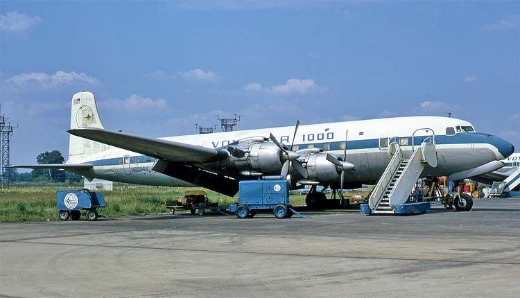 Dc 7.4. DC-7. Dc7c фото.