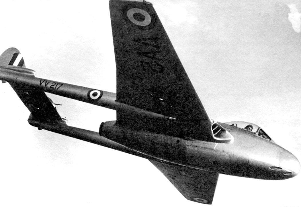 Истребитель читать полностью. Де Хэвилленд вампир самолет. Де Хэвилленд вампир самолет Канады. Истребитель вампир fb5. De Havilland DH.100 Vampire.